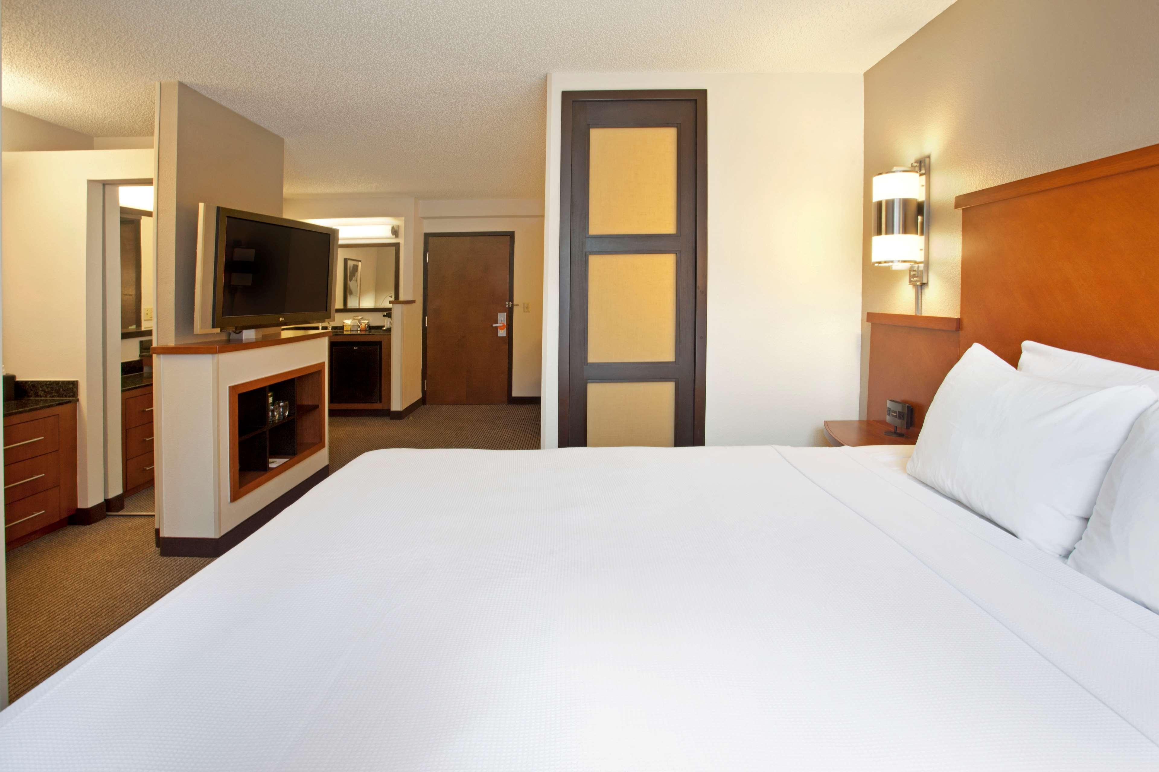Hyatt Place North Raleigh Midtown Extérieur photo